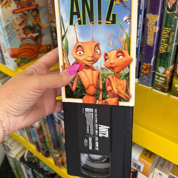 ANTS SOFT COVER VHS - Picture 3 of 3